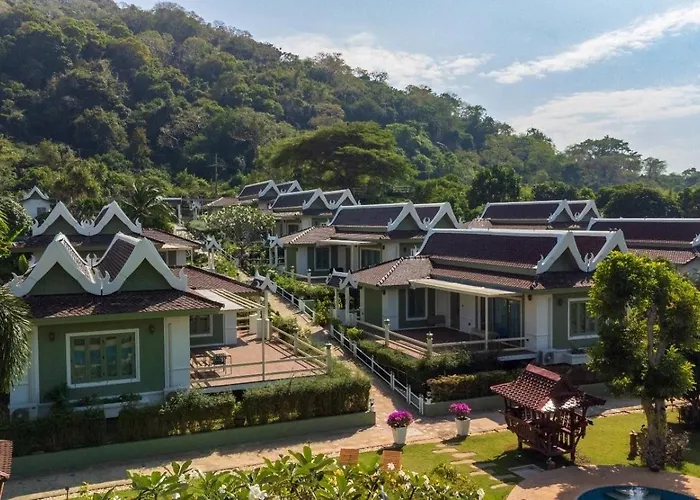 Thirty Degrees In February, Khao Tao, Hua Hin
